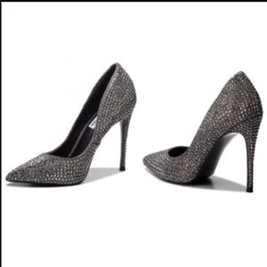 NWOT STEVE MADDEN Stilleto Rhinestne ClassicPump Gray Size 7